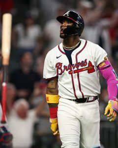 ronald acuña batflip