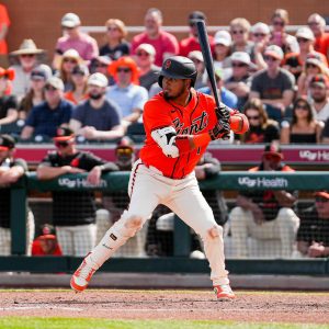 Luis arraez uniforme naranja gigantes de san francisco